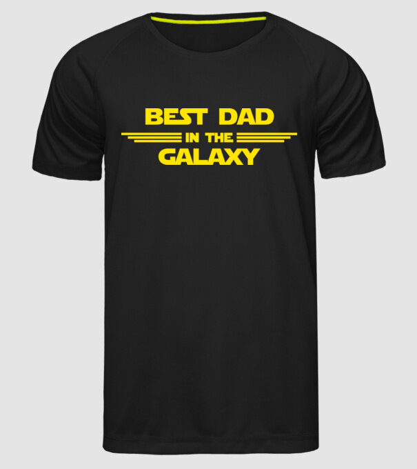 Best dad in the galaxy model negru pe tricou