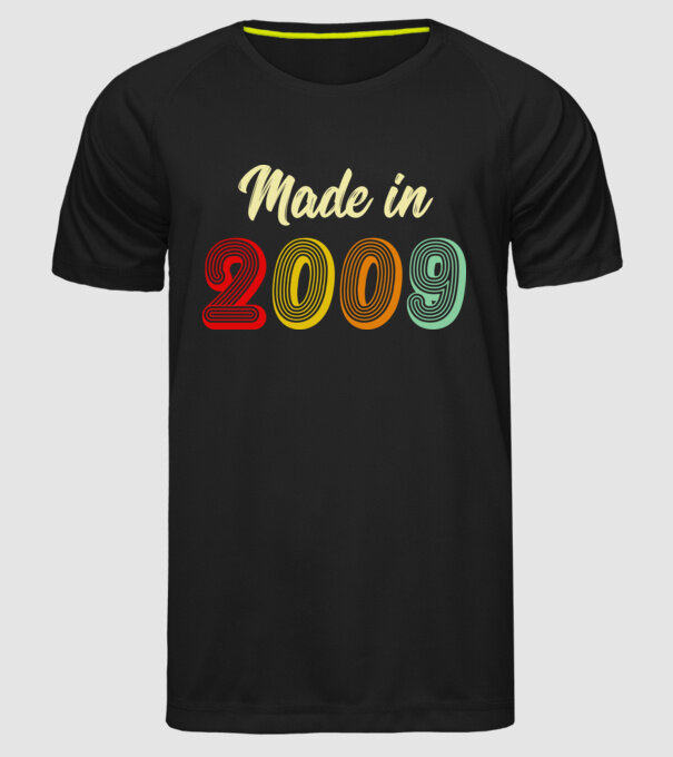 made in 2009 retro model negru pe tricou