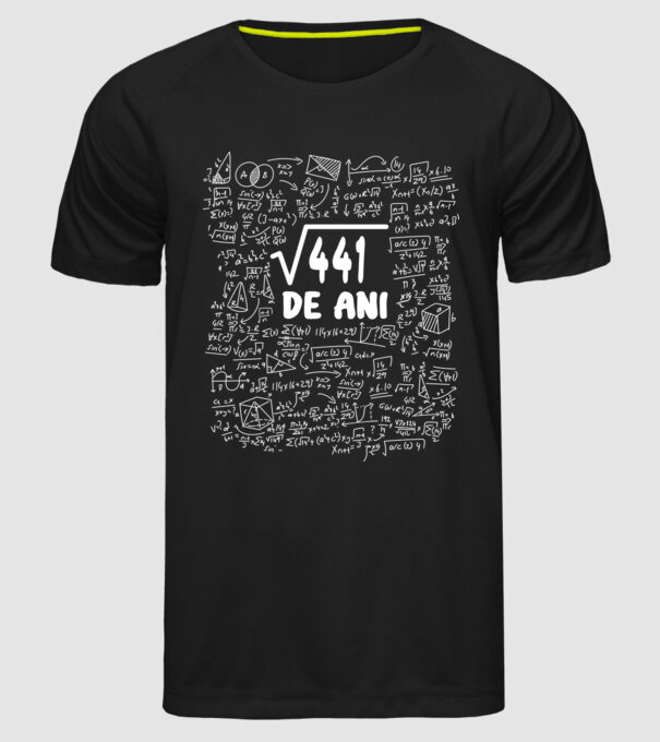√441 de ani model negru pe tricou
