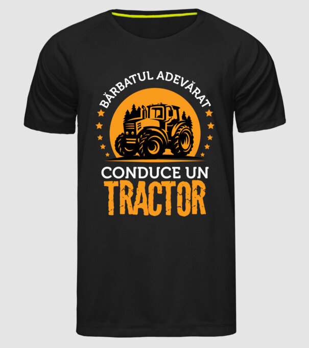Bărbatul adevărat conduce un tractor model negru pe tricou