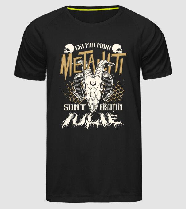 Cei mai mari metaliști sunt născuți în iulie. model negru pe tricou