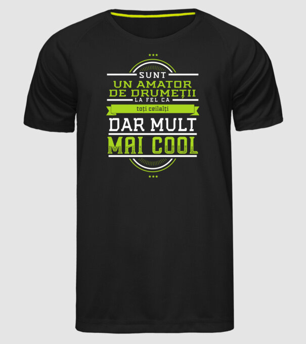 sunt un amator de drumeții, la fel ca toți ceilalți, dar mult mai cool model negru pe tricou