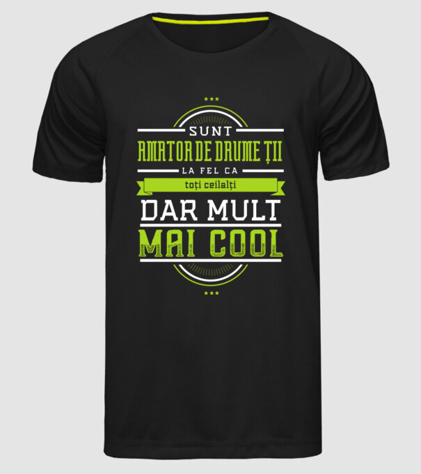 sunt un amator de drumeții, la fel ca toți ceilalți, dar mult mai cool model negru pe tricou