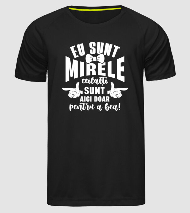 Eu sunt mirele model negru pe tricou