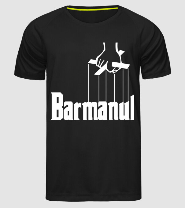 Barmanul model negru pe tricou