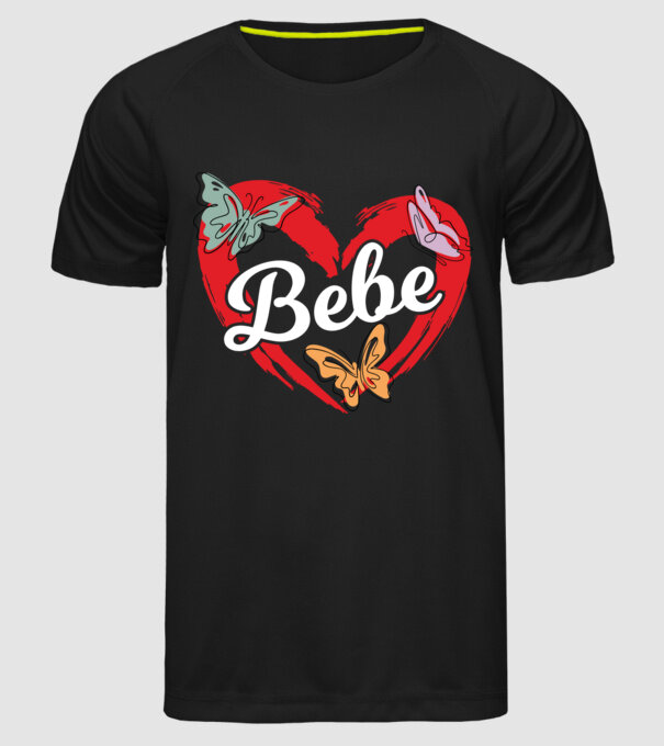 Bebe model negru pe tricou