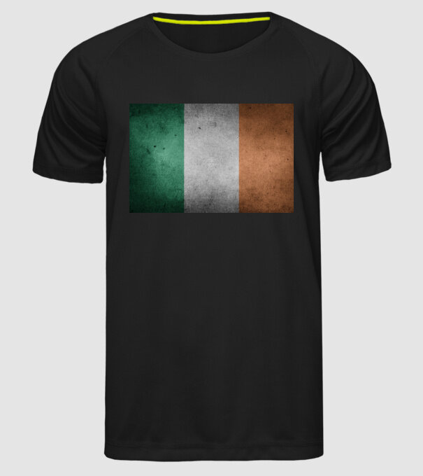 IRELAND model negru pe tricou