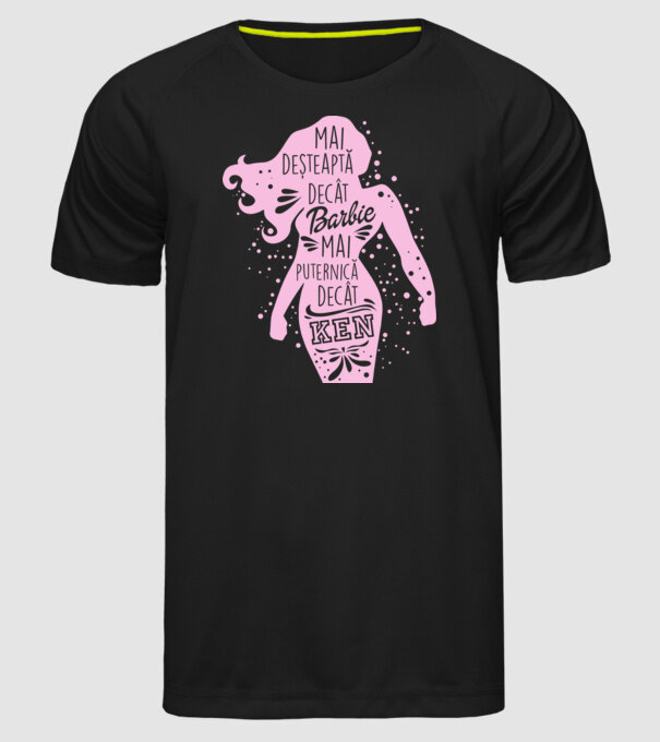 Mai deșteaptă decât Barbie, mai puternică decât Ken model negru pe tricou
