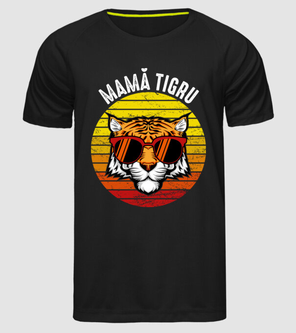 mamă tigru model negru pe tricou