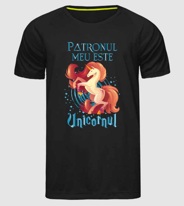 Patronul meu este UNICORNUL model negru pe tricou