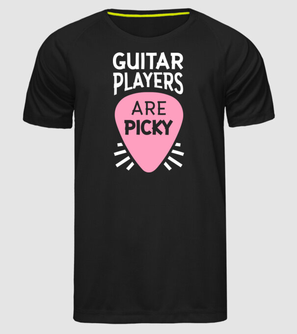 Picky model negru pe tricou