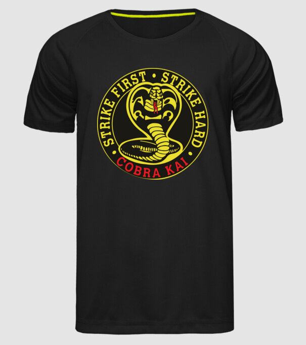 Strike first strike hard logo model negru pe tricou