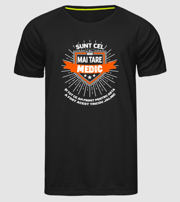 Sunt cel mai tare medic și tot ce am primit pentru asta a fost acest tricou jalnic model negru pe tricou