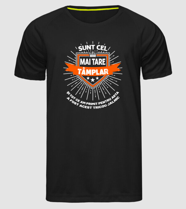 Sunt cel mai tare tâmplar și tot ce am primit pentru asta a fost acest tricou jalnic model negru pe tricou