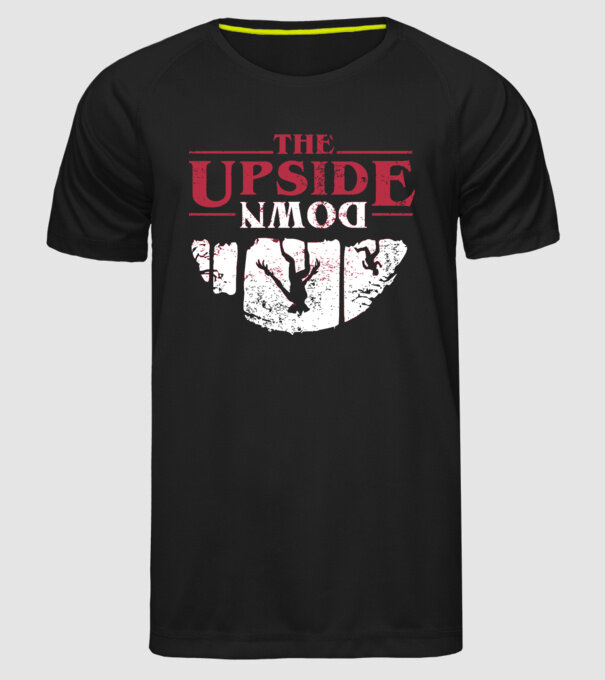 the upside down logo model negru pe tricou