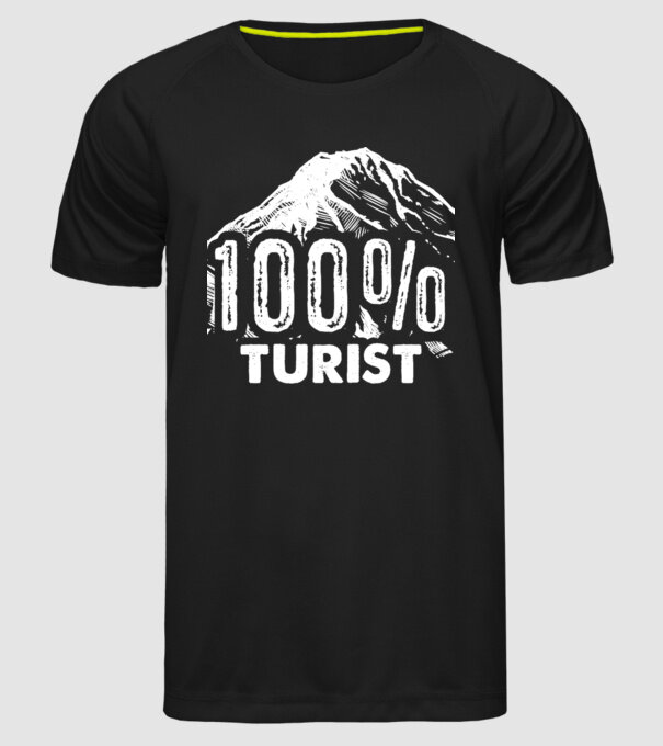turist model negru pe tricou