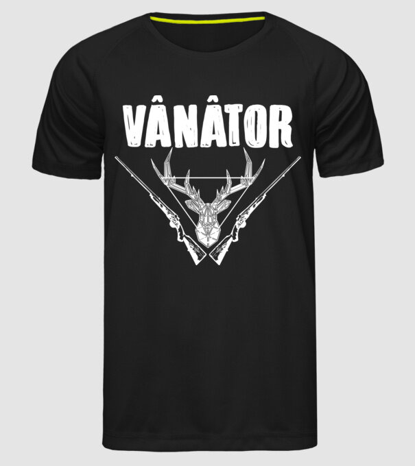 vânător model negru pe tricou