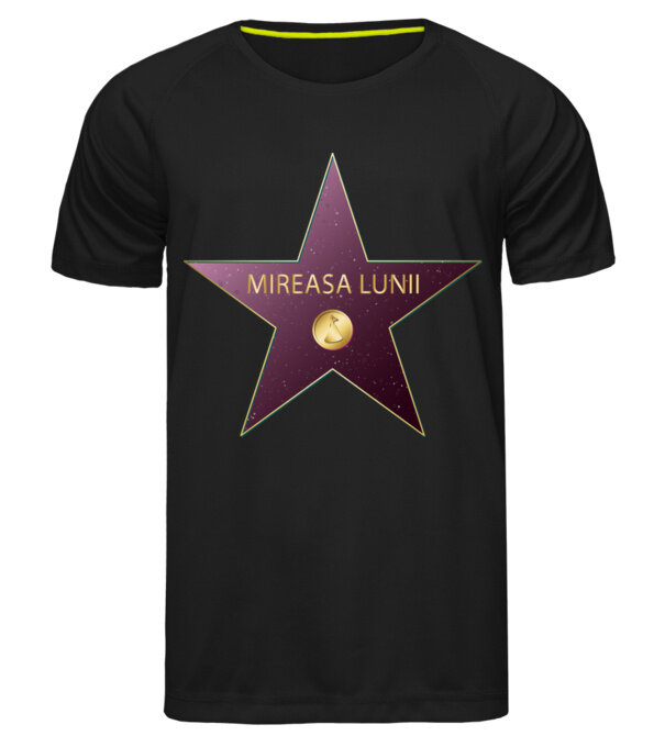  model  pe tricou