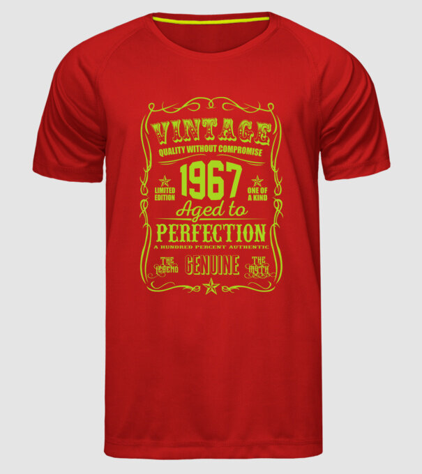 Vintage Perfection - 1967 model roșu pe tricou