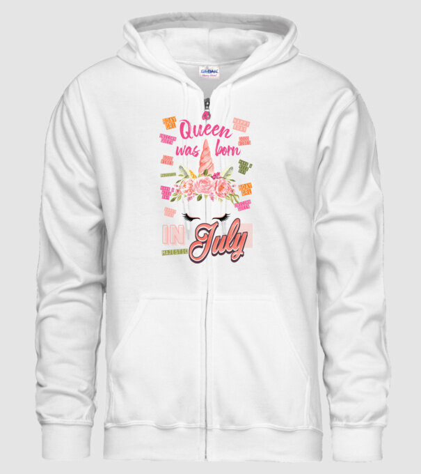 A queen was born in JÚLIUS model alb pe tricou
