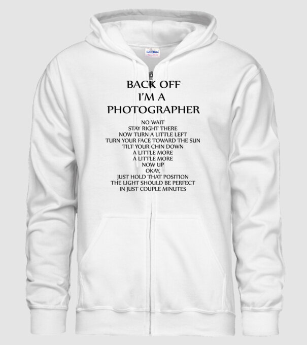 'Back off I''m a photographer' model alb pe tricou