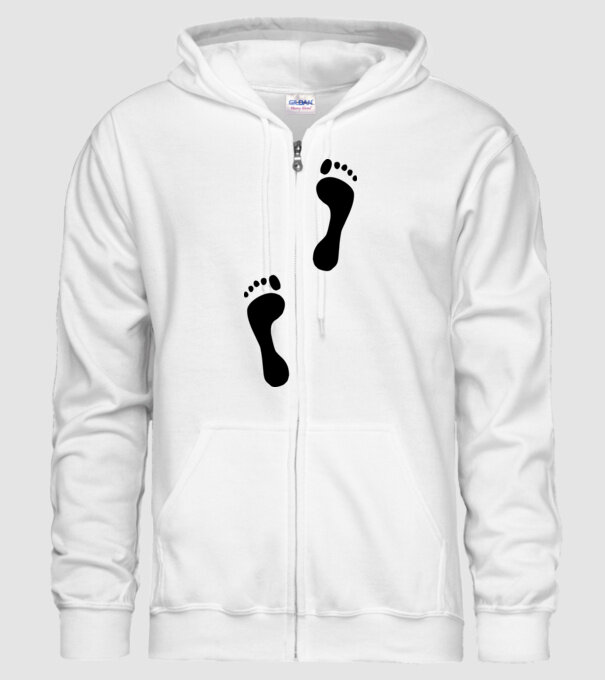 tălpi model alb pe tricou