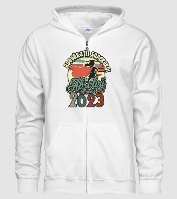 Adevărații supereroi model alb pe tricou