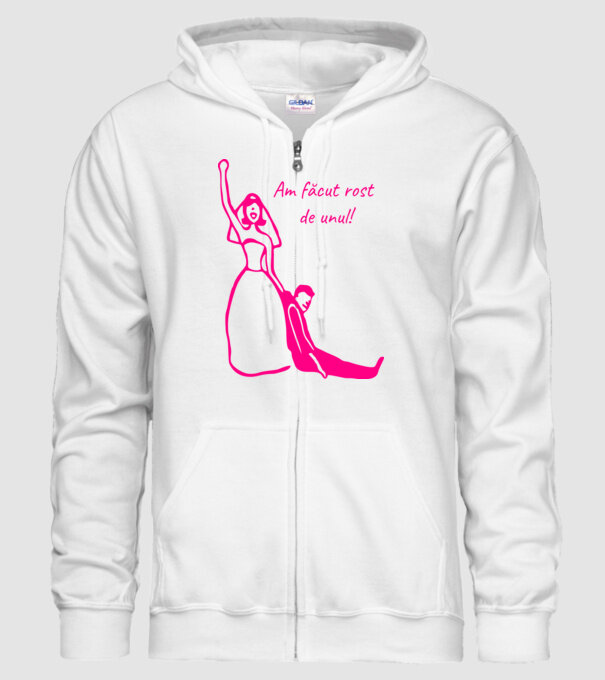 Am făcut rost de unul model alb pe tricou