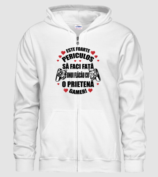 este foarte periculos să faci față unui flăcău cu o prietenă gamer! model alb pe tricou