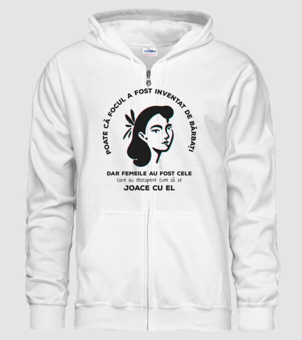 Poate că focul a fost inventat de bărbați, dar femeile au fost cele care au descoperit cum să se joace cu el. model alb pe tricou