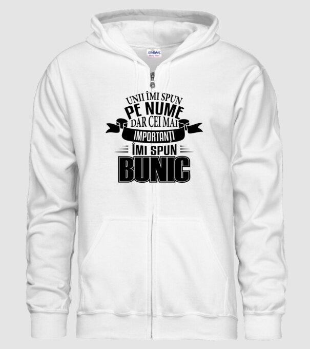 Unii îmi spun pe nume, dar cei mai importanți îmi spun bunic model alb pe tricou