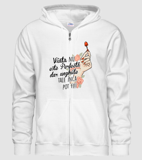 Viața nu este perfectă, dar unghiile tale încă pot fi! model alb pe tricou