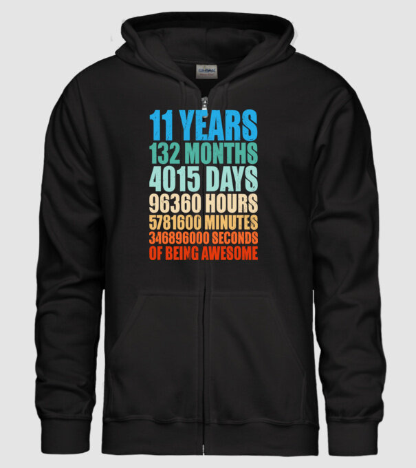 11 years of being awesome model negru pe tricou