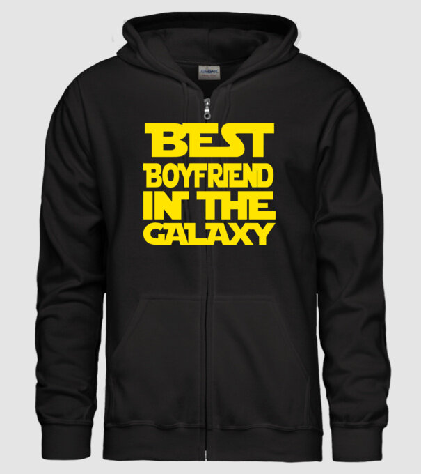 best boyfriend in the galaxy model negru pe tricou