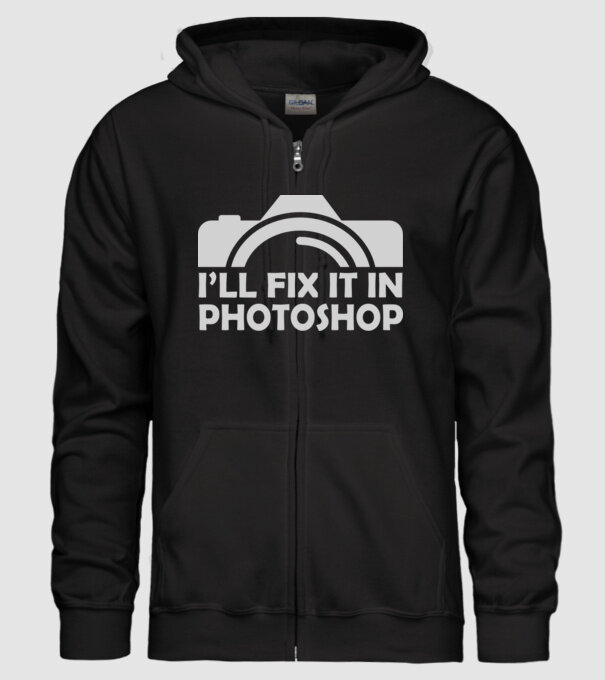 Fix in PS model negru pe tricou