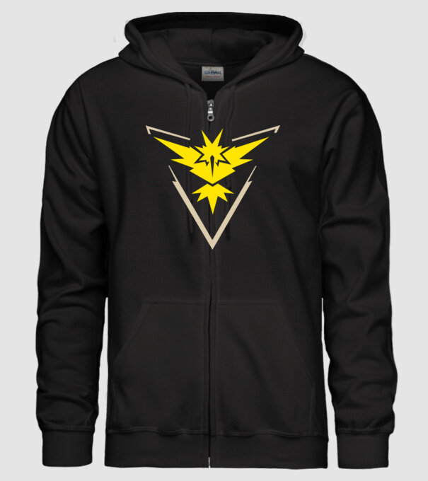 Instinct team logo model negru pe tricou