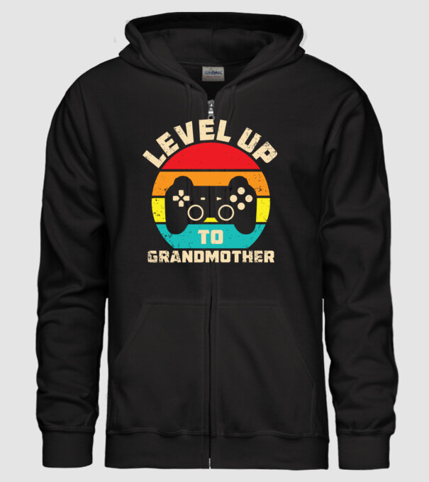 Level Up Grandmother model negru pe tricou