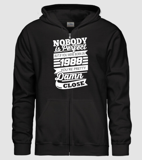nobody is perfect 1988 model negru pe tricou