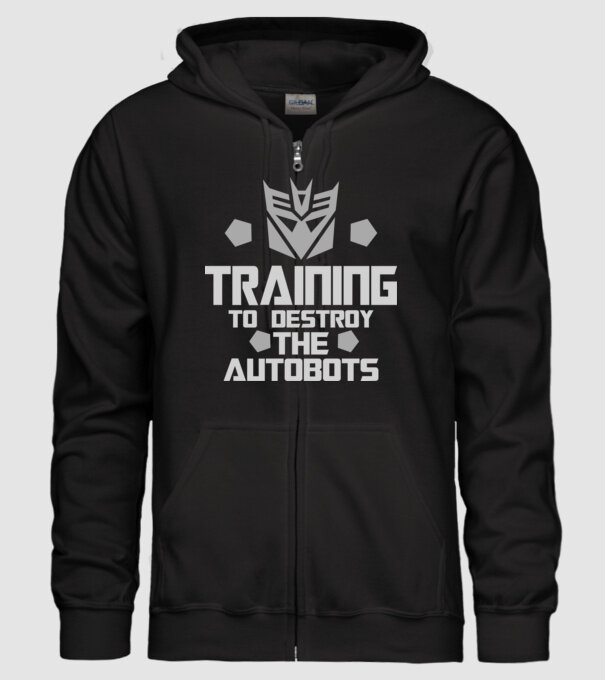 Training to destroy the autobots model negru pe tricou