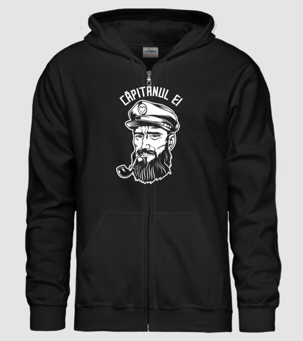 Căpitanul ei model negru pe tricou