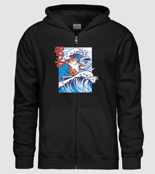 Chubby Surfer Tiger model negru pe tricou