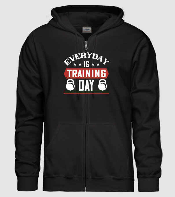 everyday is training day model negru pe tricou