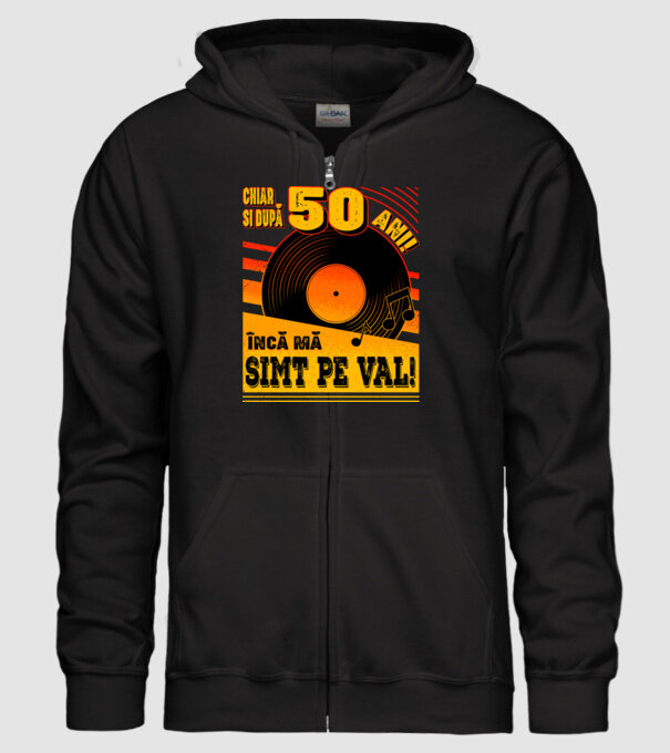 Încă mă simt pe val! 50 model negru pe tricou