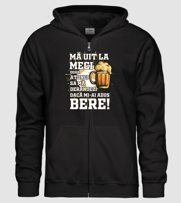 Mă uit la meci model negru pe tricou
