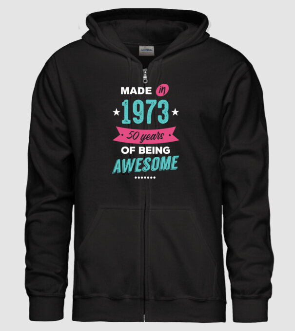 Made in 1973 model negru pe tricou
