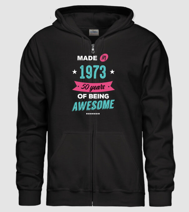 MADE IN 1973 model negru pe tricou