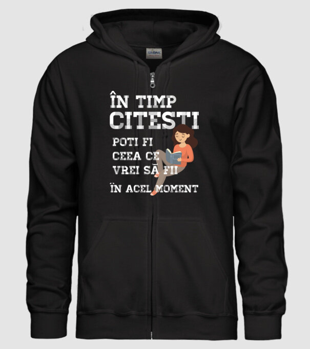 în timp ce citești poți fi ceea ce vrei să fii - în acel moment model negru pe tricou
