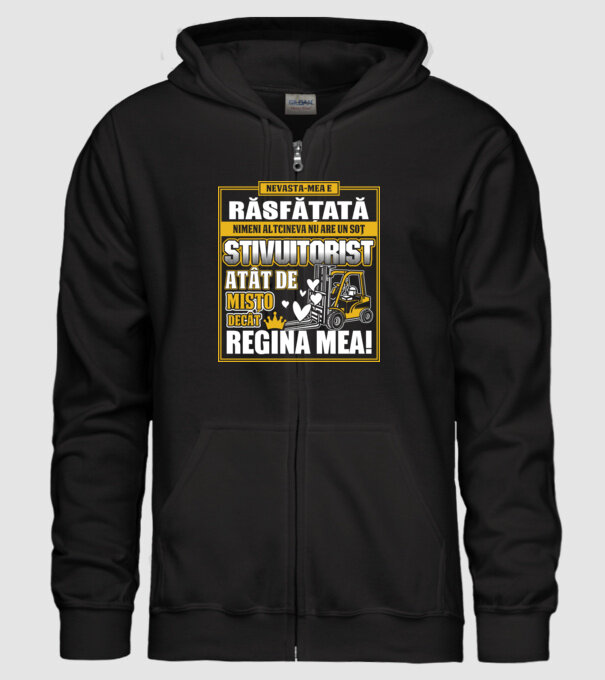 Nevastă-mea e răsfățată, nimeni altcineva nu are un soț stivuitorist atât de mișto decât regina mea - D8678046-01 model negru pe tricou