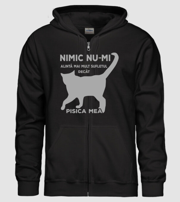 Nimic nu-mi alintă mai mult sufletul decât pisica mea model negru pe tricou
