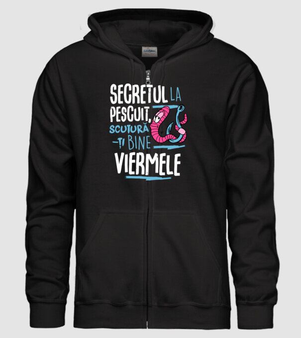 Secretul la pescuit scutură-ți bine viermele model negru pe tricou